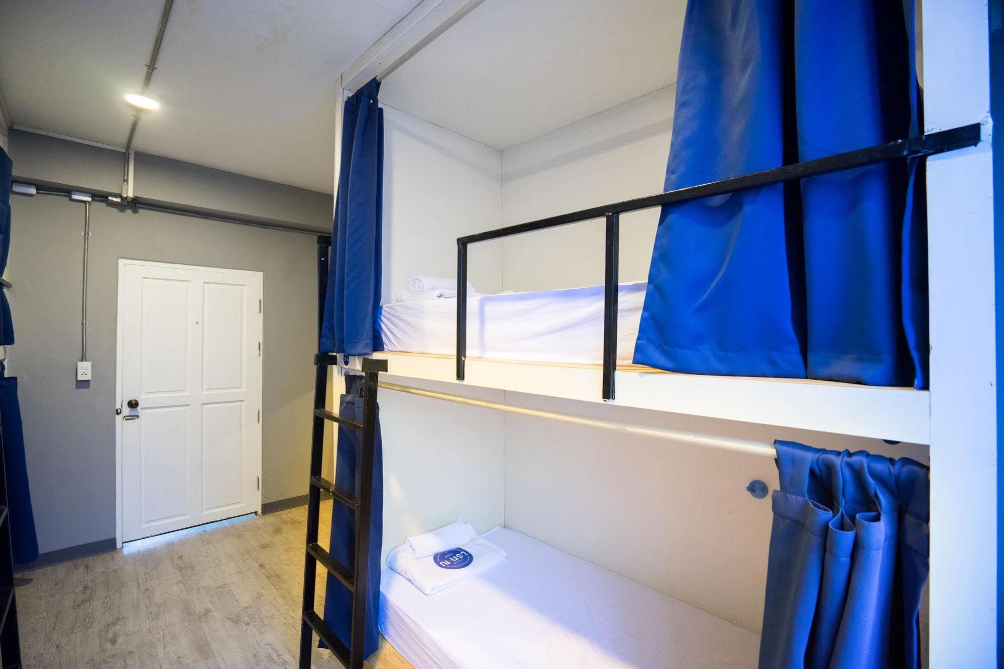 בנגקוק Oyo 437 Hostel Na Nara מראה חיצוני תמונה