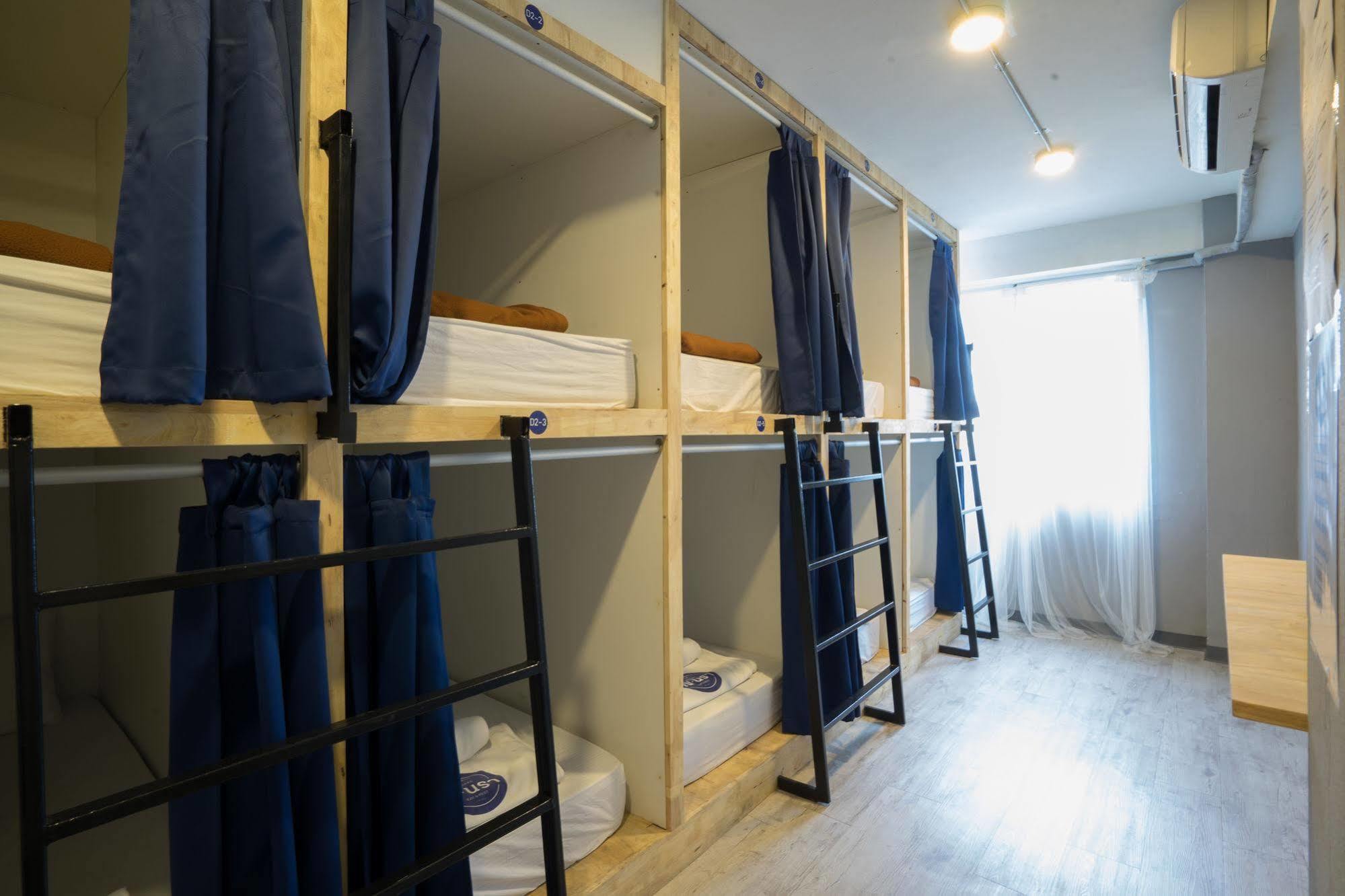 בנגקוק Oyo 437 Hostel Na Nara מראה חיצוני תמונה