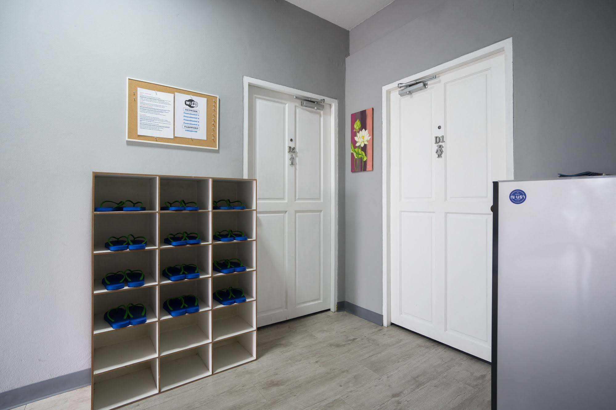 בנגקוק Oyo 437 Hostel Na Nara מראה חיצוני תמונה