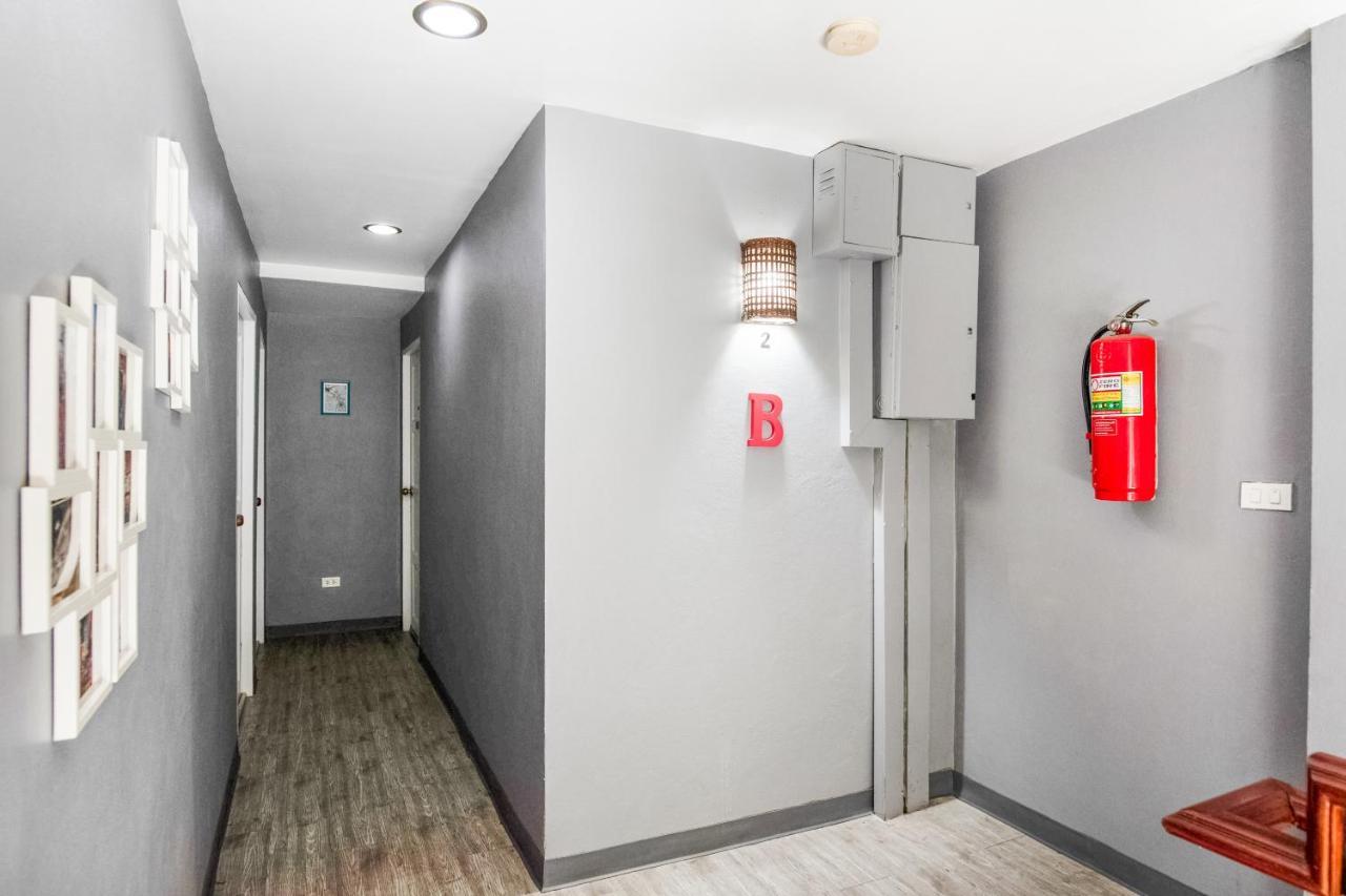 בנגקוק Oyo 437 Hostel Na Nara מראה חיצוני תמונה